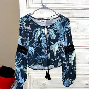 NWT DESIGNER TOP